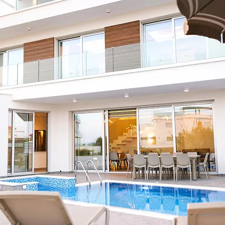 Nissinest Luxury Villas Ayia Napa Exterior photo